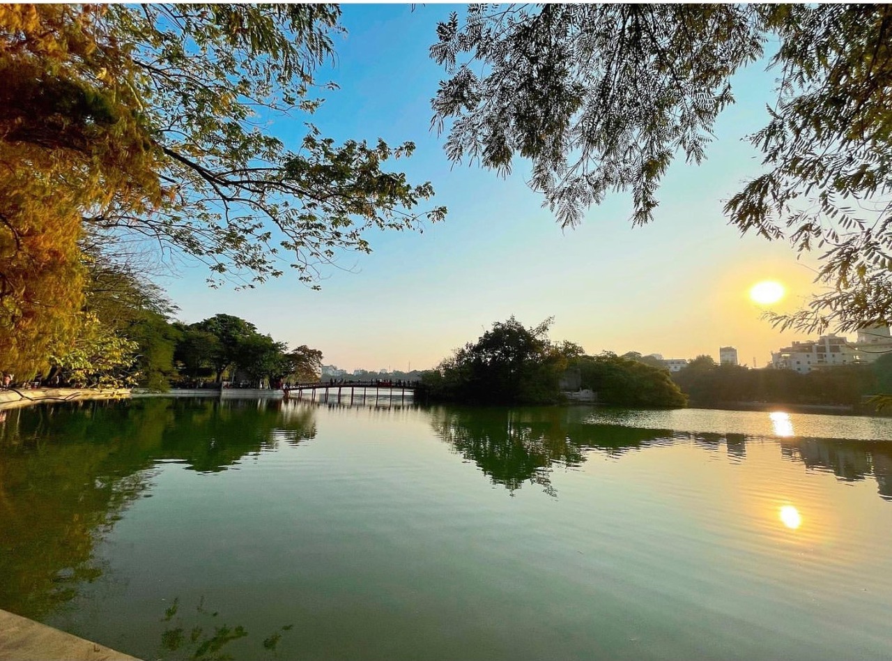 Thời tiết ngày 1711  Bắc Bộ, Bắc Trung Bộ sáng sớm sương mù nhẹ, trưa chiều trời nắng