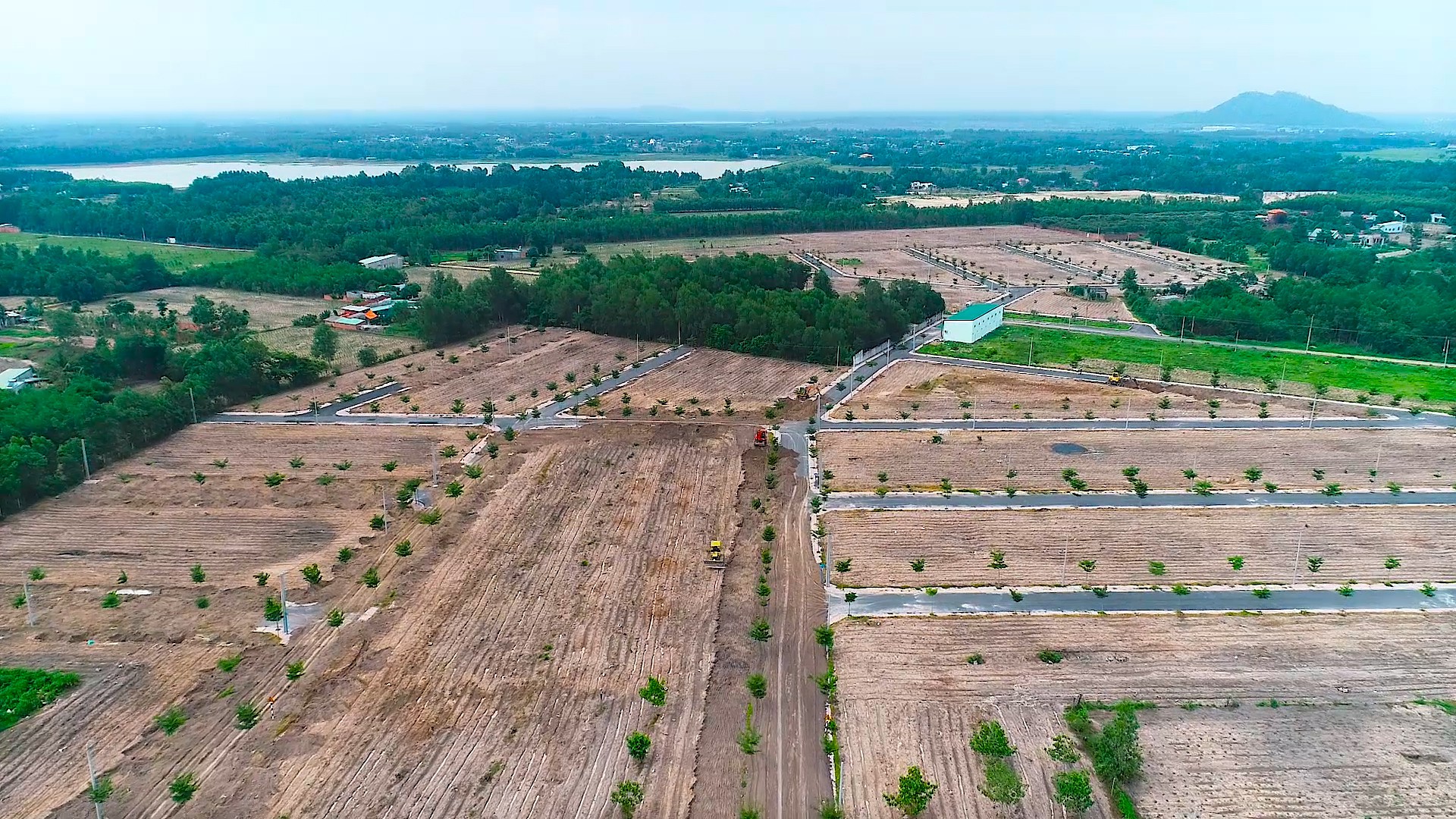 Bà Rịa – Vũng Tàu chỉ đạo xử lý nghiêm việc phân lô tách thửa, làm đường giao thông trên đất nông nghiệp