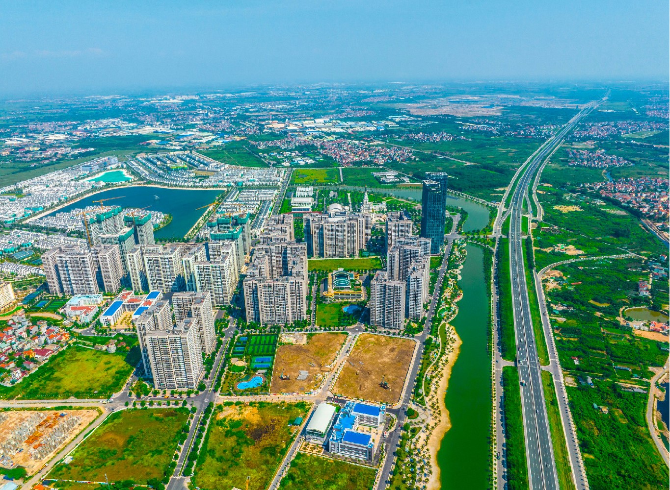 Chuyên gia Savills Cần ổn định chuỗi cung ứng để giải quyết khó khăn thị trường bất động sản