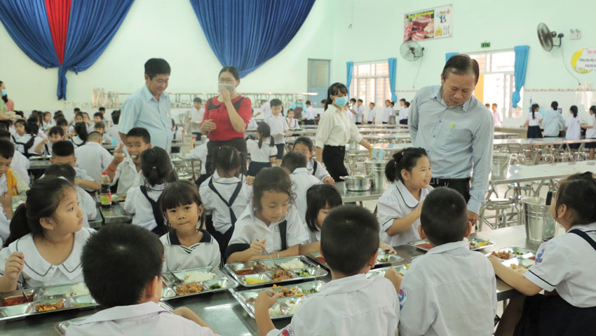 Bộ GDĐT siết an toàn thực phẩm học đường sau vụ ngộ độc ở Khánh Hòa