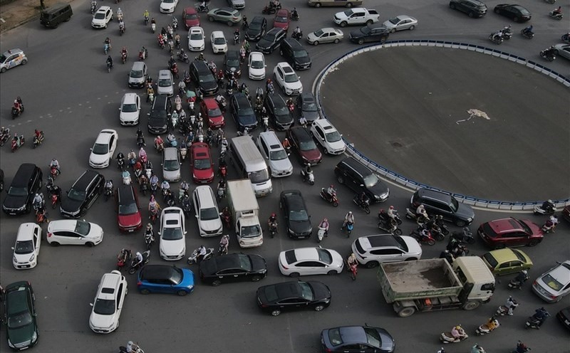 Hà Nội Thí điểm phân luồng nút giao thông Mễ Trì - Lê Quang Đạo - Châu Văn Liêm