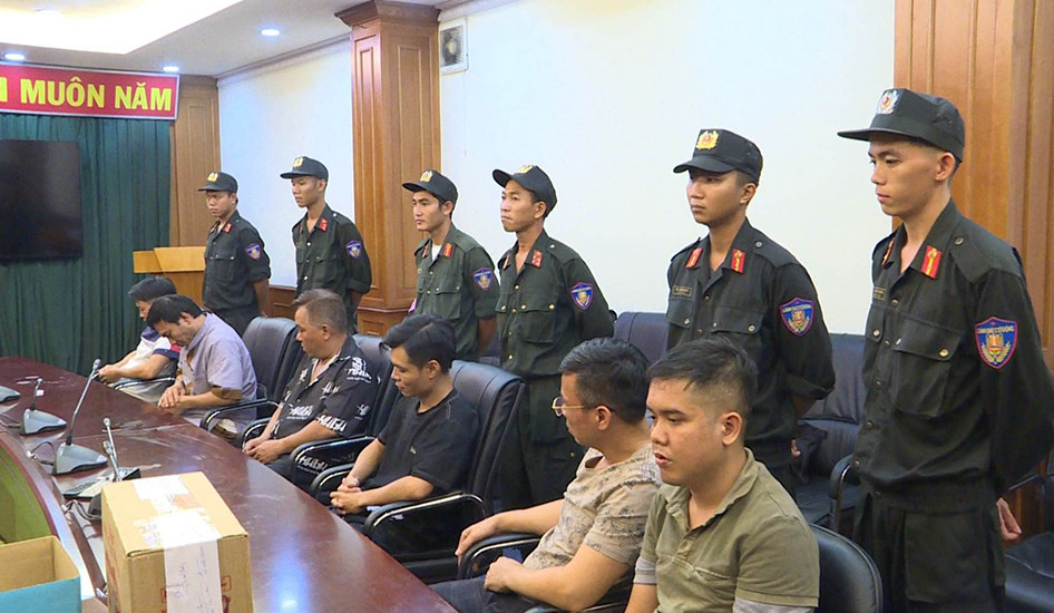 Bắt giữ nhóm đối tượng cá độ bóng đá quy mô 30.000 tỷ đồng