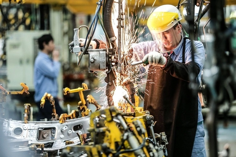 Xuất khẩu của Việt Nam dự báo sẽ chững lại đến nửa đầu năm sau