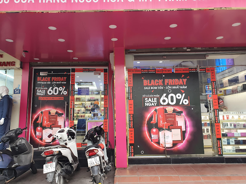 Hà Nội Khuyến mãi kịch sàn, người tiêu dùng vẫn thờ ơ