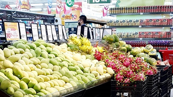 Thị trường hàng hóa hôm nay 2611 Ngập tràn khuyến mãi