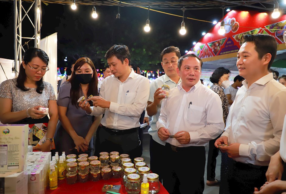 TP.HCM khai mạc Hội chợ Hưởng ứng “Tháng khuyến mại” năm 2022