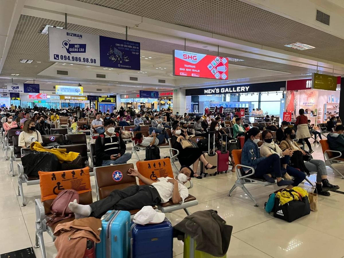 Không để xảy ra tăng giá vé máy bay trái quy định dịp Tết