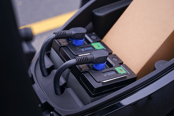 Giá pin xe điện tăng