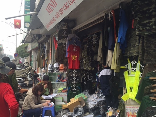 Những hành vi nào bị cấm trong đầu tư kinh doanh quân trang, quân dụng