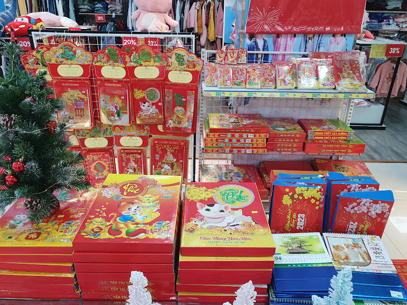 Thị trường lịch Tết Quý Mão năm 2023 Biểu tượng chú Mèo được thiết kế, cách điệu phong phú