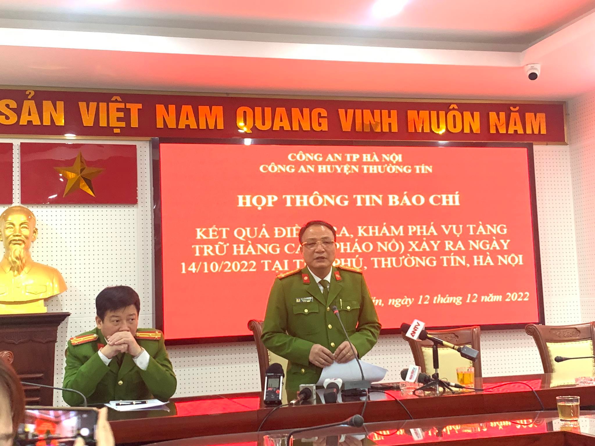 Bóc trần chiêu trò cất giấu số lượng lớn pháo tại Thường Tín