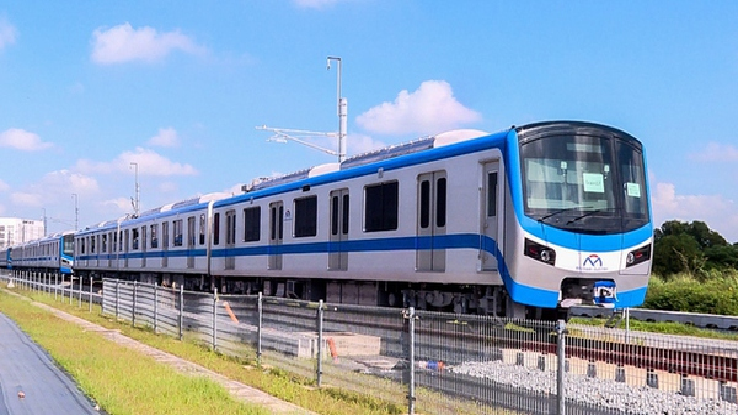 Tàu metro số 1 chạy thử đoạn Bến Thành - Suối Tiên