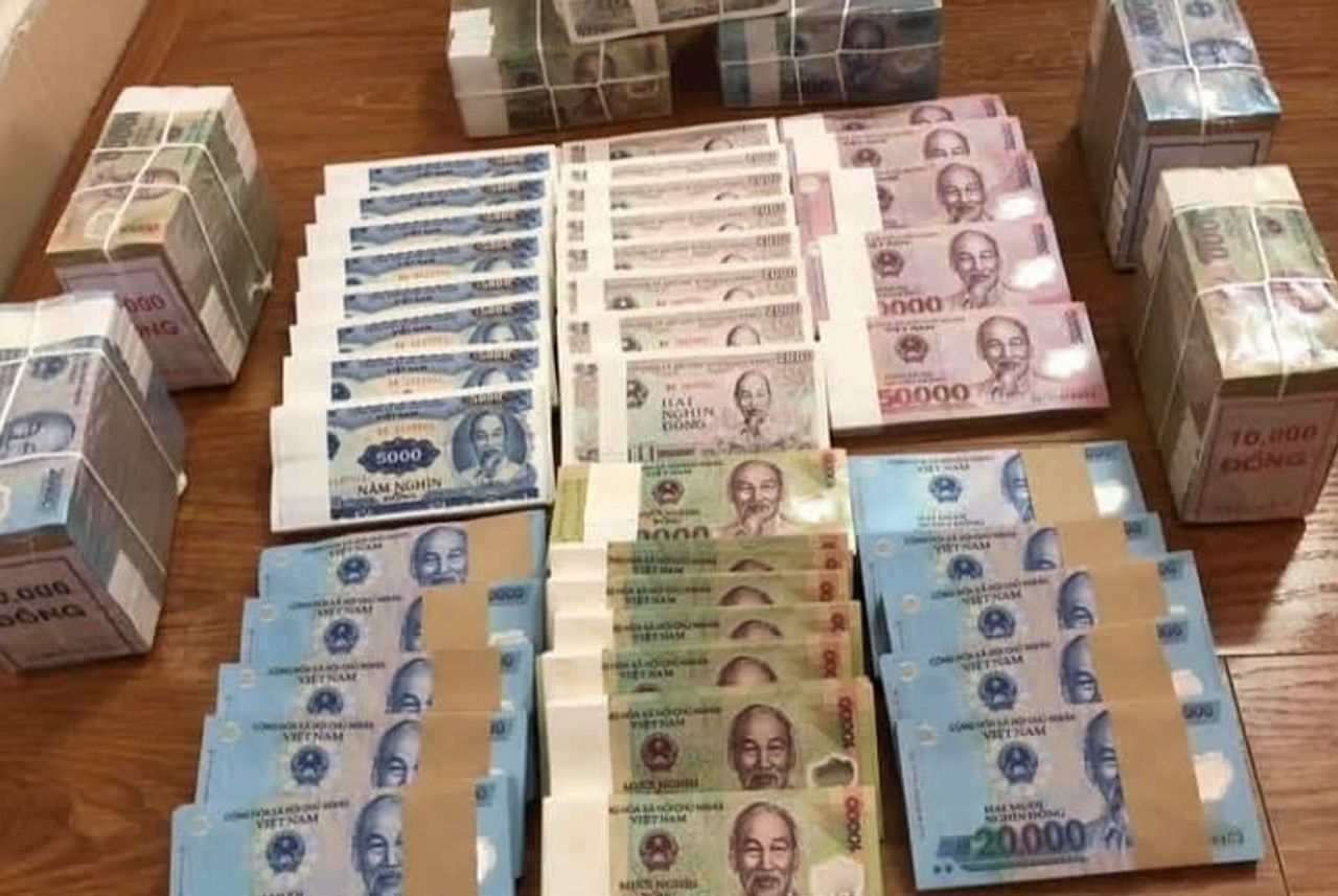  Thủ tướng Chính phủ yêu cầu xử lý nghiêm việc đổi tiền không đúng quy định