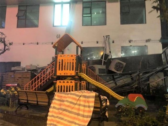 HÀ NỘI GIÀN NÓNG ĐIỀU HOÀ SẬP SAU KHI CÔNG TRÌNH ĐƯỢC NGHIỆM THU 