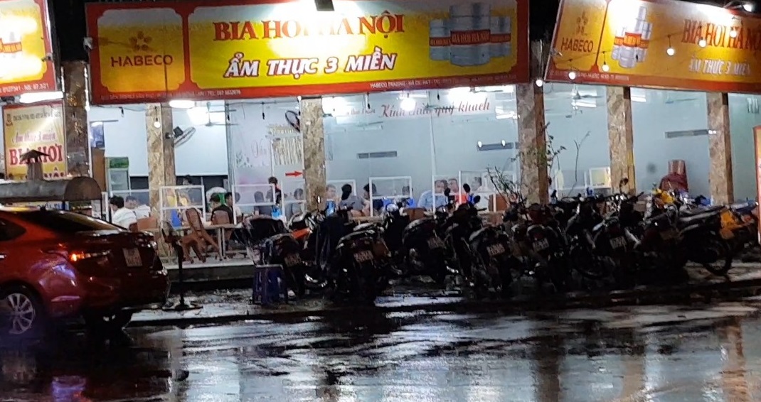 Hà Đông Nhiều quán bia vẫn ngang nhiên hoạt động sau chỉ đạo từ Thành phố