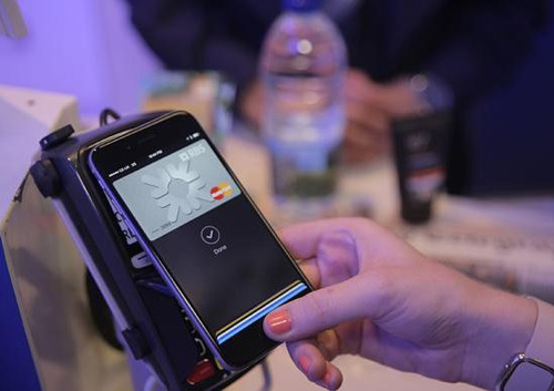 iphone-7-ho-tro-nhieu-hon-cho-nha-ban-le-truc-tuyen