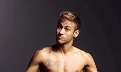 Siêu sao Neymar lột xác từ chàng trai mỏng manh đến body 6 múi