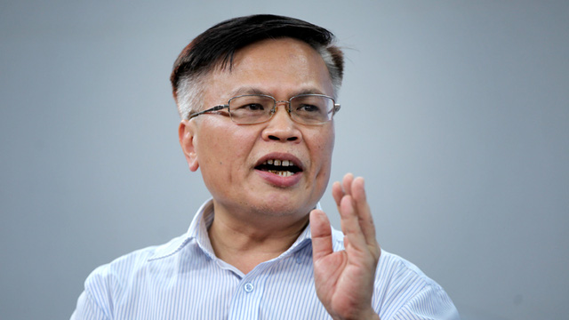 “Cứ mải mê huy động và huy động, nền kinh tế sẽ xuống hố!”