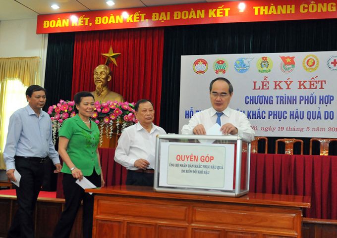 Thủ tướng Hoàng Xuân Phúc phát động phong trào ủng hộ đồng bào bị thiệt hại mưa lũ