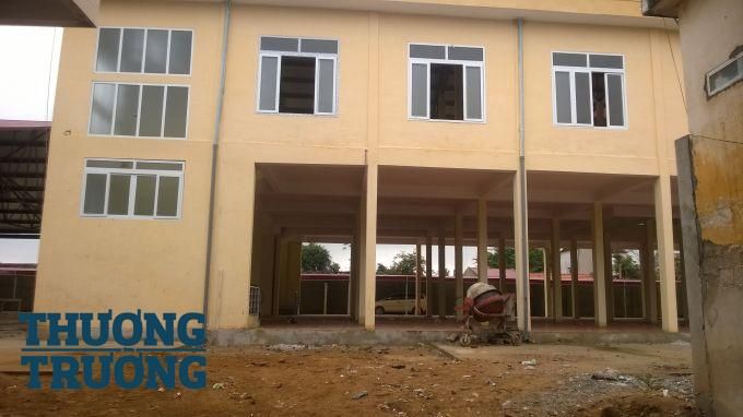 Chợ đầu tư tiền tỷ, gần 5 năm vẫn treo
