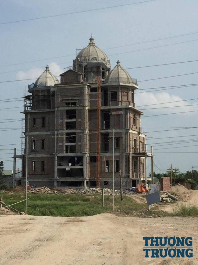 Quận Hà Đông Biệt thự “khủng” xây dựng không phép thách thức pháp luật