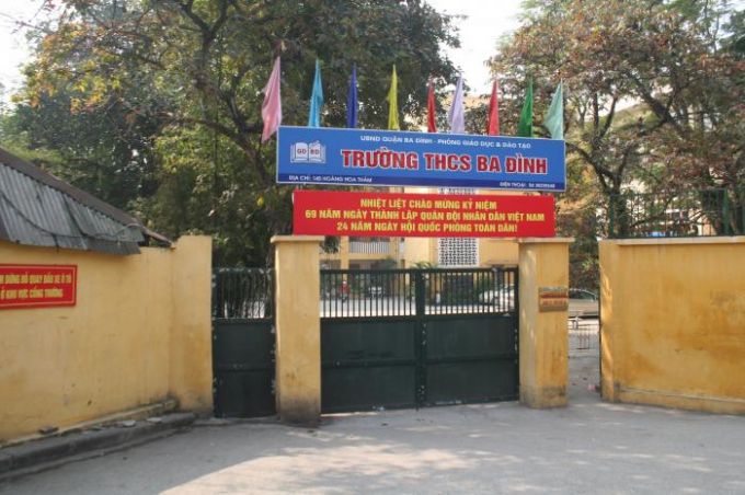 Tin nhắn Con ông bà học ngu như con bò gửi đến phụ huynh qua sổ liên lạc điện tử