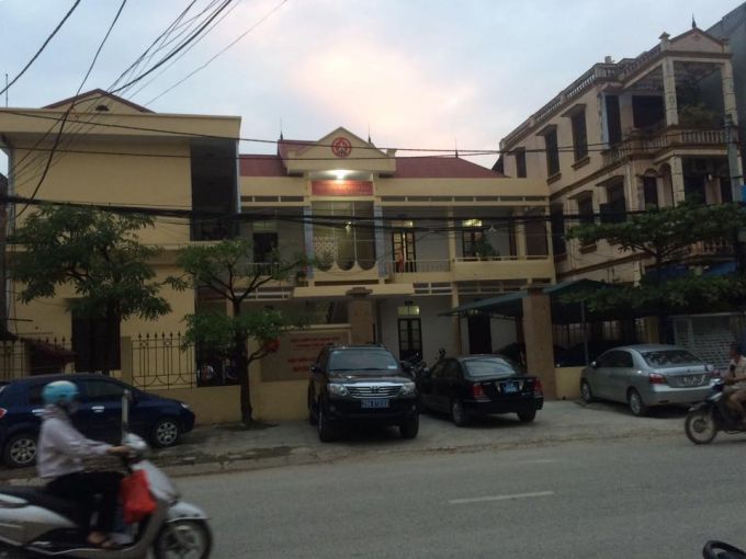 Nghi vấn Viện trưởng VKSND Quốc Oai tự gây thương tích