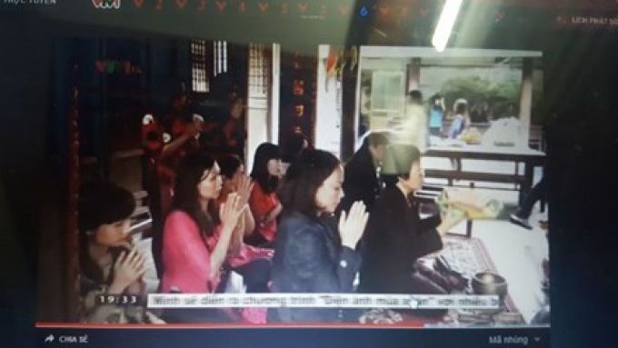 Nhân viên đi lễ chùa trong giờ hành chính sẽ bị kỷ luật