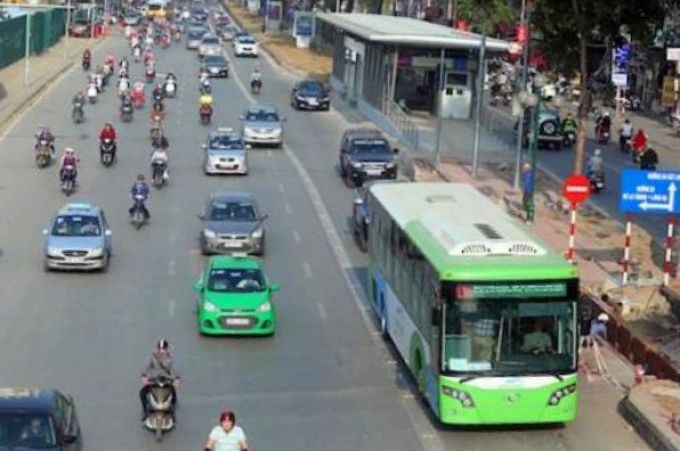 Xe buýt BRT đang bị cho là đội vốn hơn 1 tỷ.