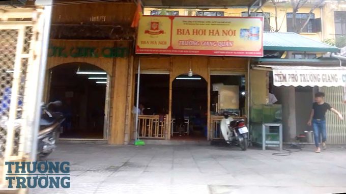 Dãy dài quán nhậu.