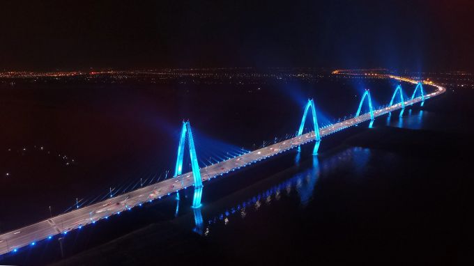 Màn trình diễn ngoạn mục bằng ánh sáng.