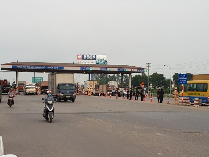 Trạm thu ph&iacute; số 1 QL5.