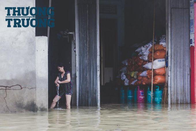 Trong khi đ&oacute;, đời sống thường nhật của người d&acirc;n vẫn gặp nhiều rắc rối.