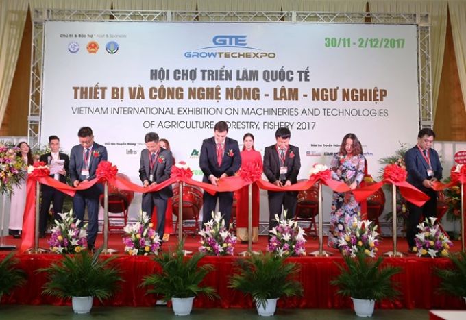 Lễ cắt băng khai mạc GrowTech 2017.