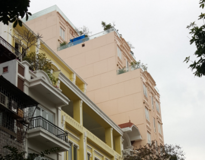 Chính quyền làm ngơ cho công trình 128 – 130 Hàng Bông xây dựng sai phép