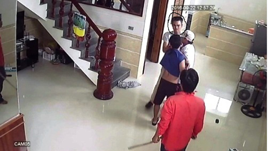 Đi đòi tiền nợ không được, đánh luôn cả vợ chồng chủ nhà