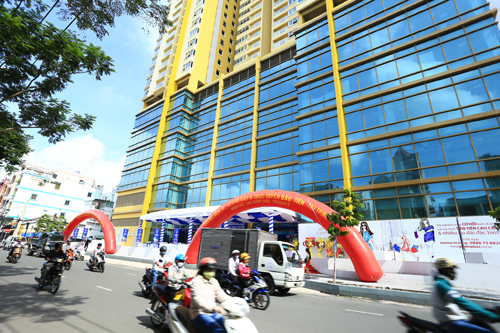 golden-plaza-bieu-tuong-thuong-mai-moi-cua-cho-lon
