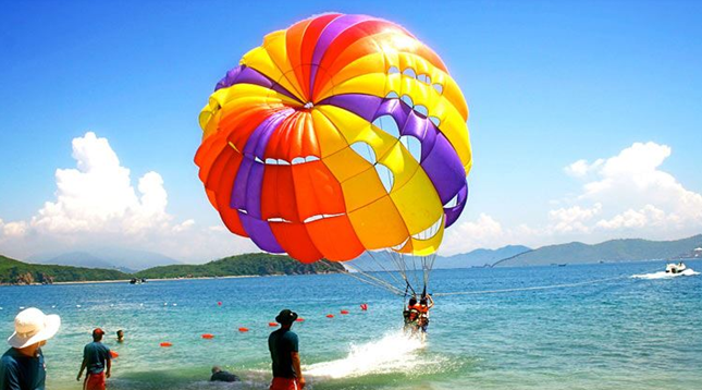 Ngắm Hạ Long – vẻ đẹp ấn tượng của Top 7 kỳ quan thiên nhiên thế giới - anh 15