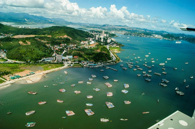 Ngắm Hạ Long – vẻ đẹp ấn tượng của Top 7 kỳ quan thiên nhiên thế giới - anh 4