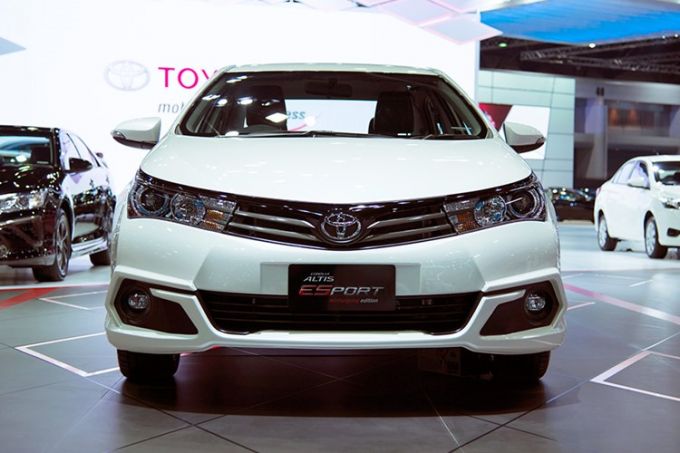 Toyota ra mắt Corolla ESport giá 600 triệu đồng