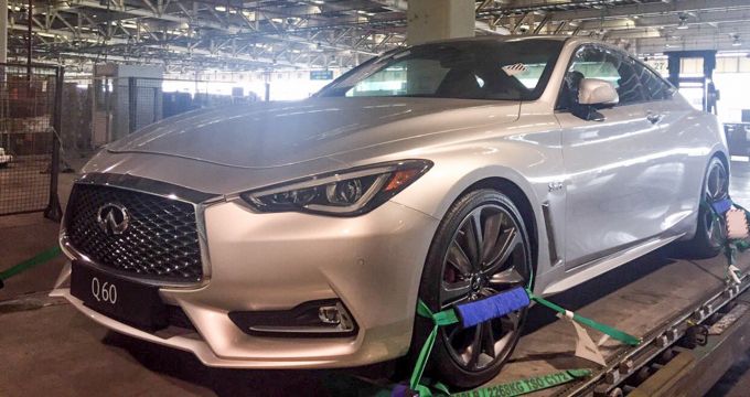 Infini Q60 2017 đầu tiên về Việt Nam.