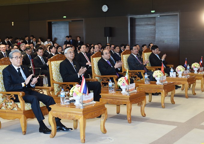 Lãnh đạo các quốc gia dự lễ khai mạc. Ảnh: VGP/Quang Hiếu.