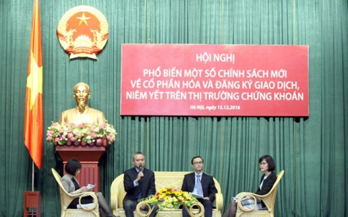 Niêm yết không đúng hạn sẽ bị phạt tới 400 triệu đồng
