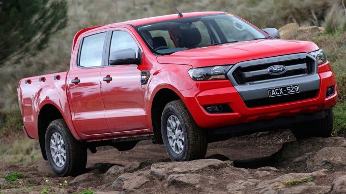 Gần 15.000 xe Ford Ranger tại Việt Nam bị triệu hồi do lỗi ghế sau