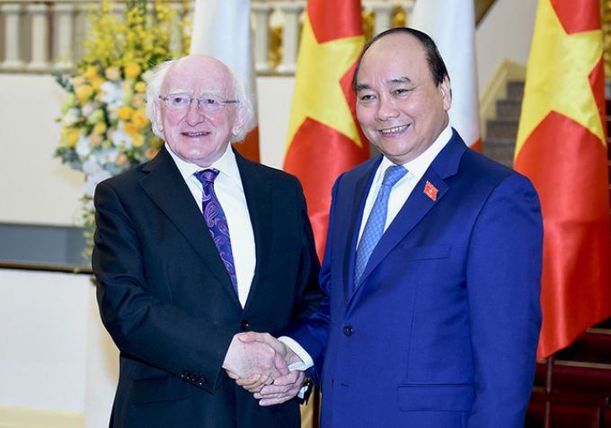 Thủ tướng Nguyễn Xuân Phúc hội kiến Tổng thống Ireland Michaeld