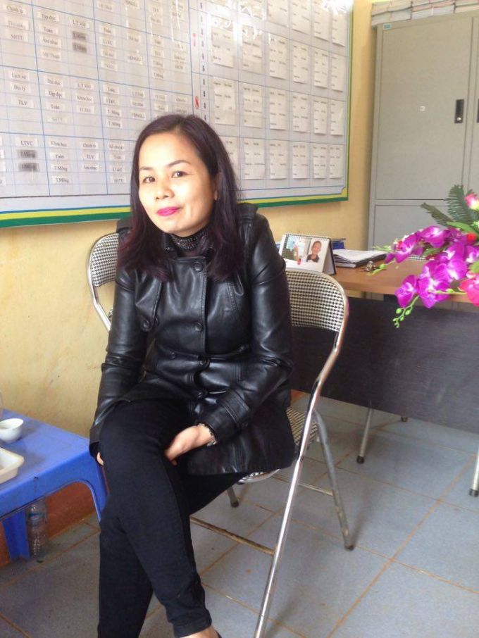 Cô Hoàng Thị Thúy Vân – Hiệu trưởng trường PTDTBT Tiểu học& Trung học Tà- xi- láng.