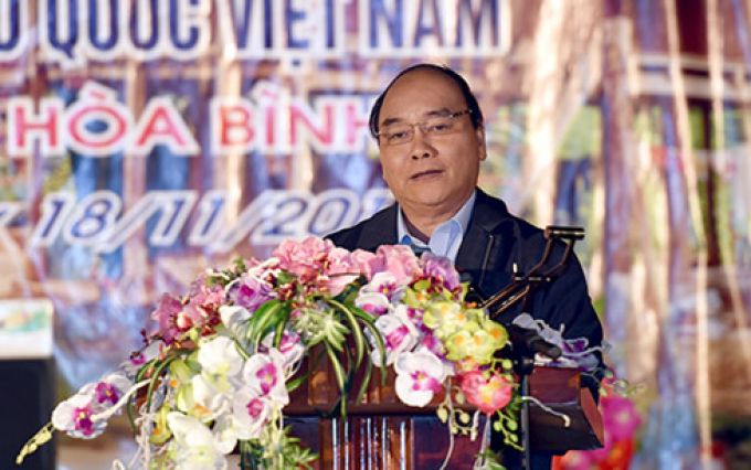 Thủ tướng Nguyễn Xuân Phúc dự Ngày hội Đại đoàn kết toàn dân tại Hòa Bình
