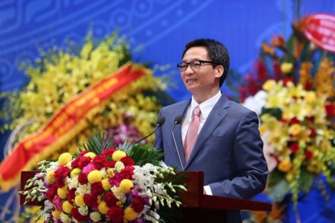 Phó Thủ tướng Vũ Đức Đam dự lễ công nhận chức danh Giáo sư và Phó Giáo sư