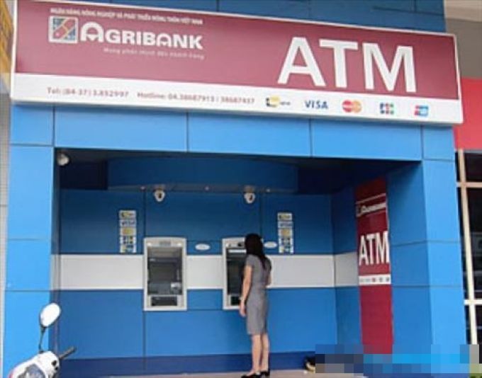 Tin mới nhất vụ khách hàng Agribank bị rút mất 100 triệu đồng tài khoản trong đêm