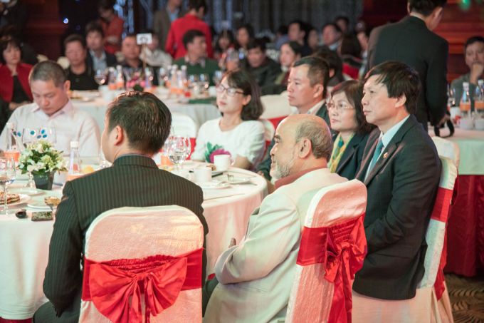 Trong ngày diễn ra lễ công bố, 27/11/2016, khách hàng đặt mua biệt thự trên cao tại Forest In The Sky sẽ nhận được chính sách bán hàng đặc biệt “mua biệt thự tặng vườn xanh”.